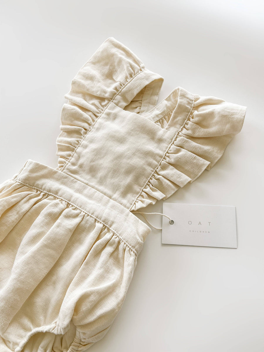 Linen Flutter Sleeve Bloomer Romper -  Vanilla: 3/6 month