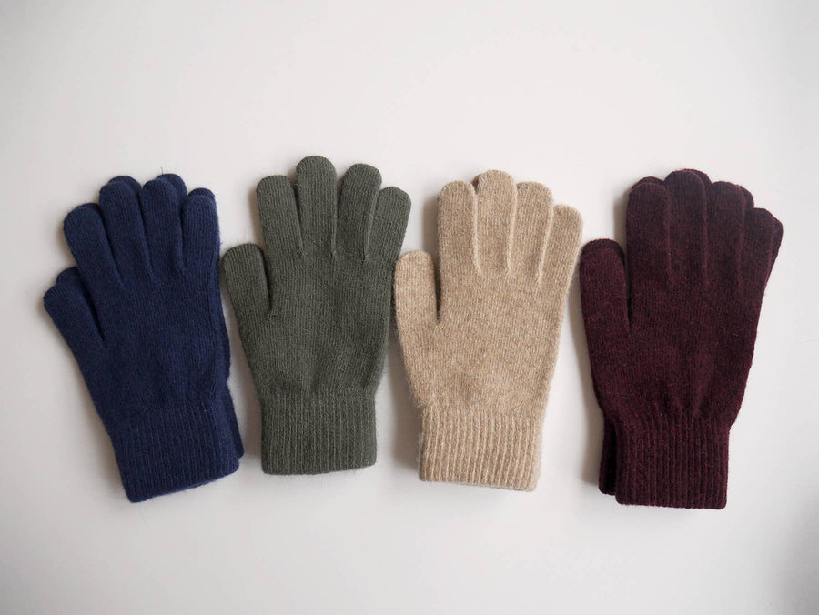 Comfy Cozy Wool Gloves: Burgundy