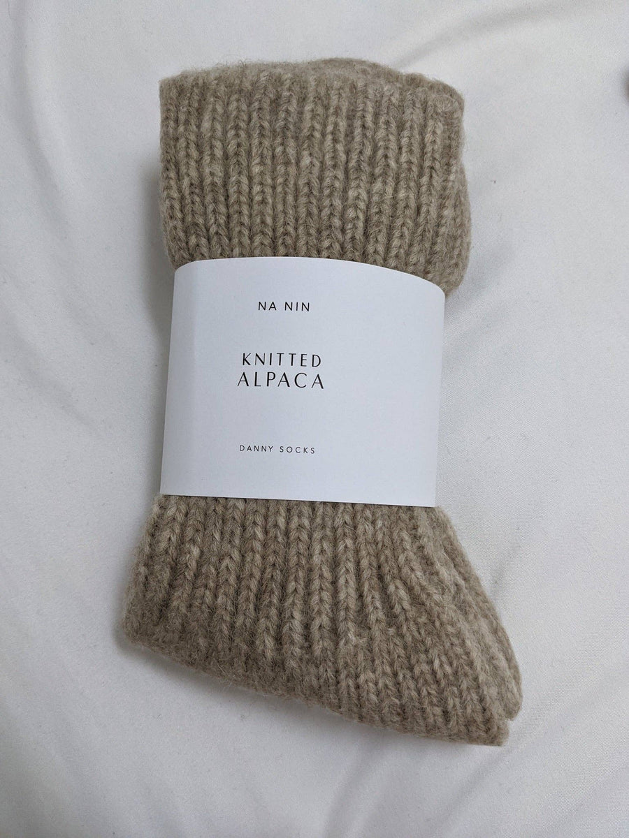 Danny Knitted Alpaca Socks: Oat / 2