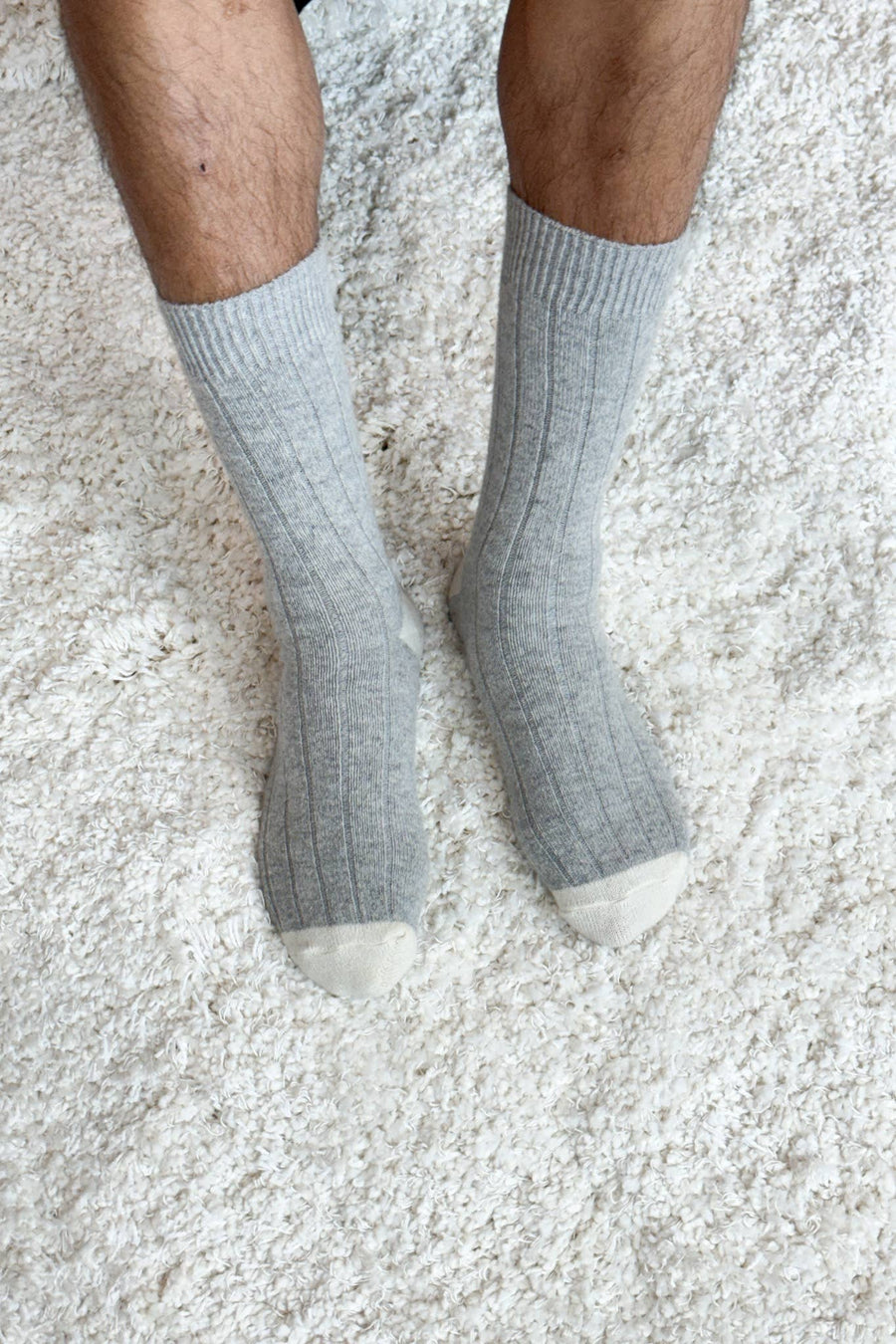 Extended Cashmere Classic Socks: Grey Melange