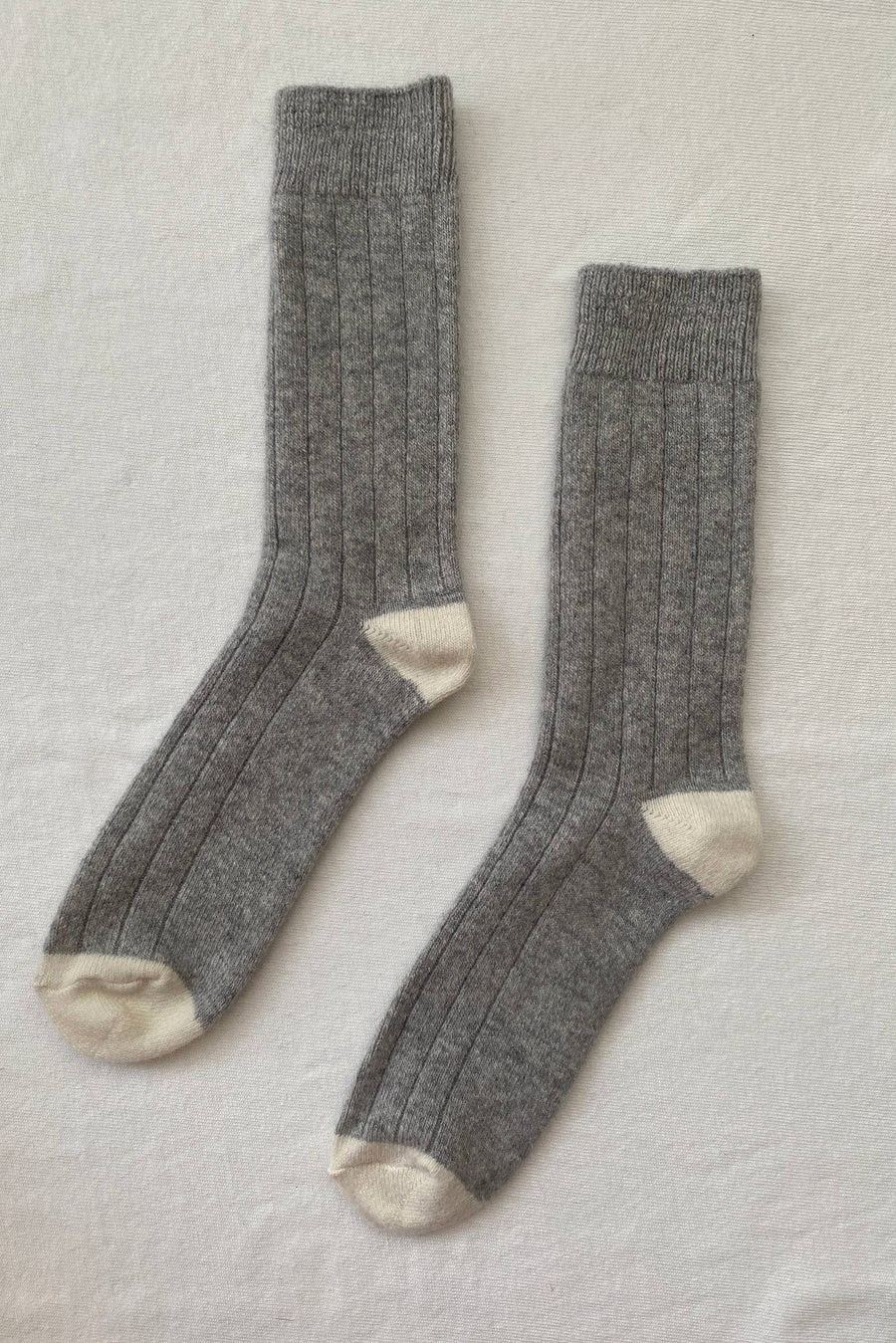 Extended Cashmere Classic Socks: Grey Melange