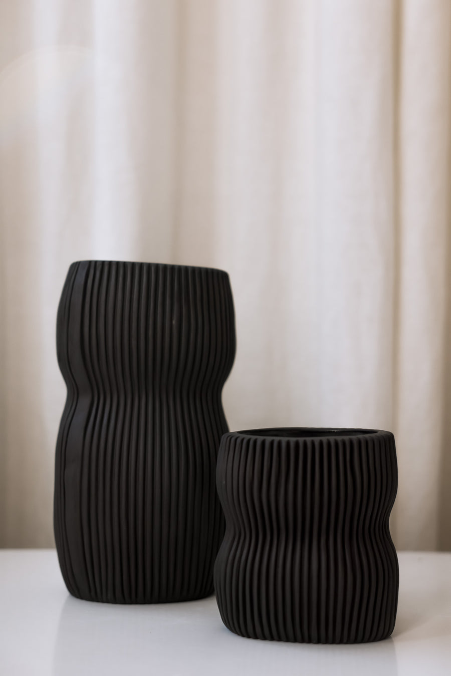 Ribbed Vase - Black