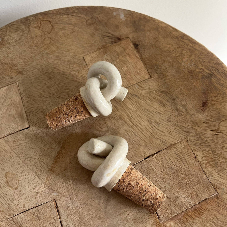 Knot Wine Topper