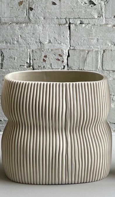 Oval Curvy Vases