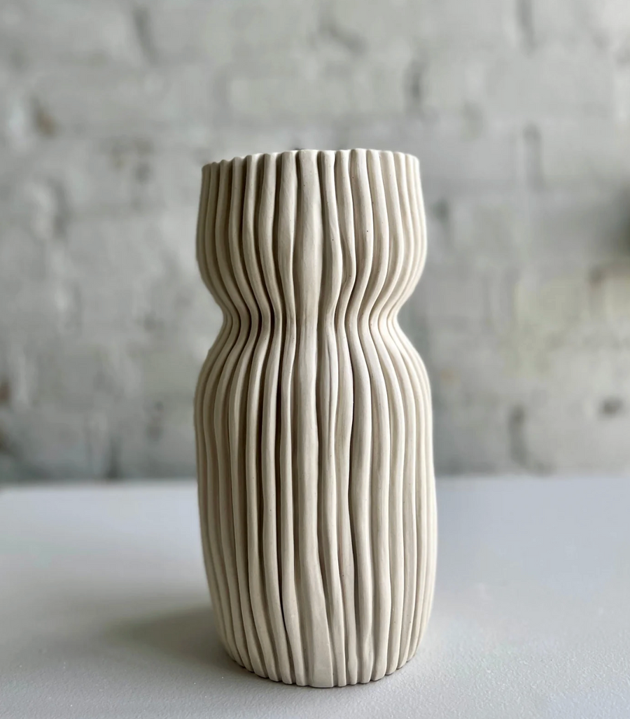 Round Curvy Vases