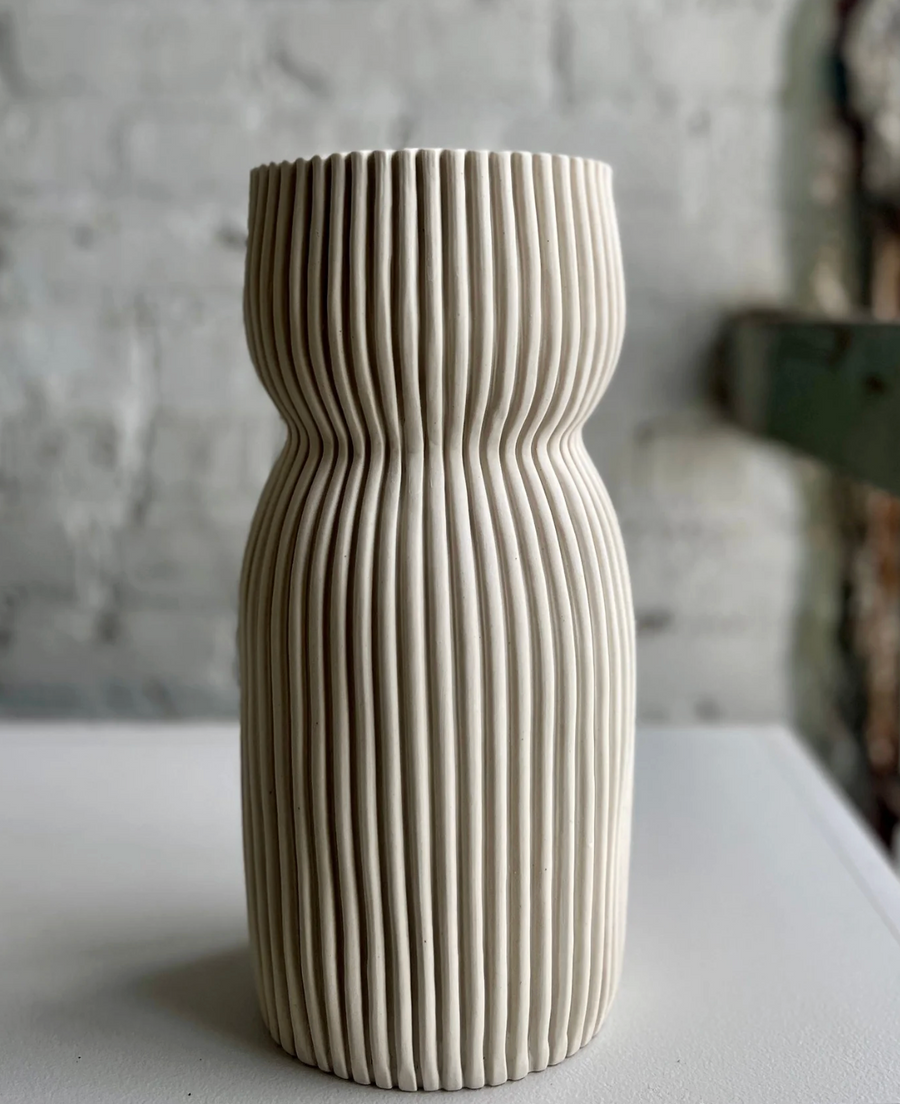 Round Curvy Vases