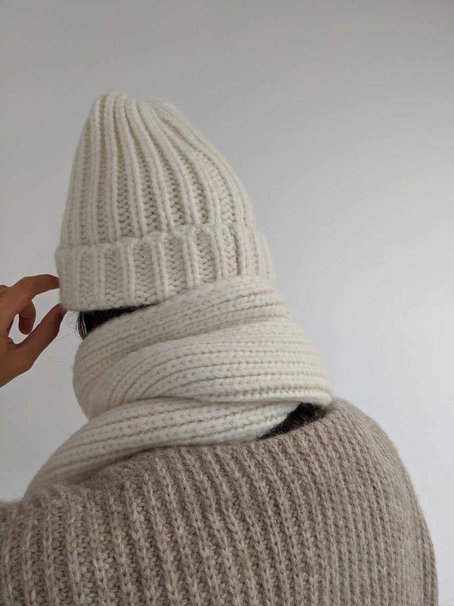 CeCe Knitted Alpaca Scarf: Ivory